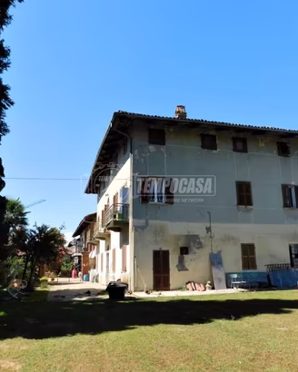 CASA PADRONALE CON SPLENDIDO PARCO ANNESSO