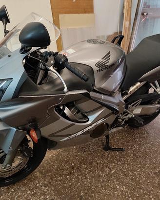 HONDA CBR 600 F SCMB ENTRA E LEGGI