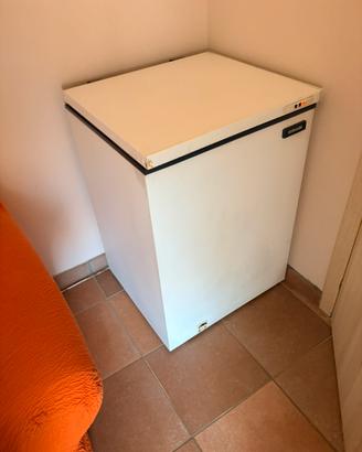 Freezer a pozzetto