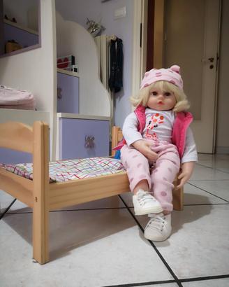 Bambola reborn +lettino ikea