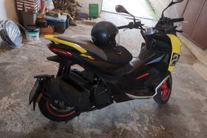 scooter aprilia sr gt 200