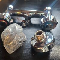 gruppo 2 rubinetti per vasca da bagno