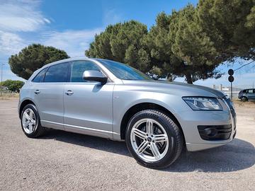 AUDI Q5 2.0 TDI S LINE
