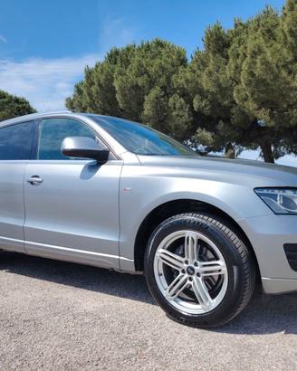 AUDI Q5 2.0 TDI S LINE
