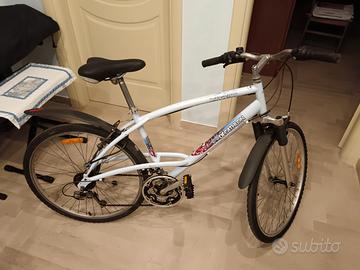  Bici accessoriata come da foto