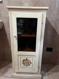 Vetrina in stile austriaco