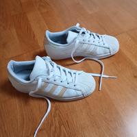 scarpe Adidas Superstar n. 38,5