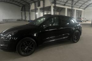 PORSCHE MACAN T PASM
