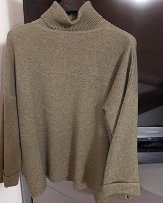 Maglione collo alto 