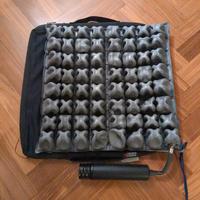 Cuscino anti decubito con pompa e fodera 