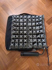 Cuscino anti decubito con pompa e fodera 