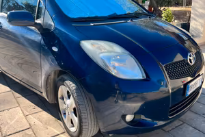 Yaris 1.4 D−4D 5 porte Sol