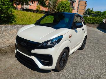 minicar Ligier JS50