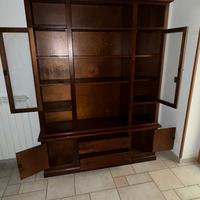 Mobile antico in legno noce