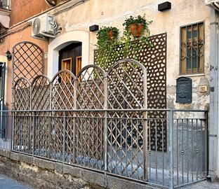 Elegante monolocale arredato ad uso transitorio