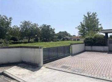 Immobile in asta di 1254 m² a Basiliano