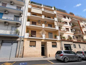 3 LOCALI A BARI