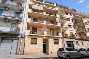 3 LOCALI A BARI