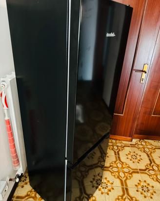 Frigorifero Combinato COMFEE' 174L