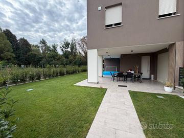 Appartamento di 168 m² con 5 locali e box auto dop
