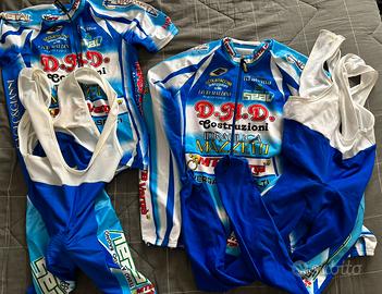 Set completo 4 capi abbigliamento da ciclismo
