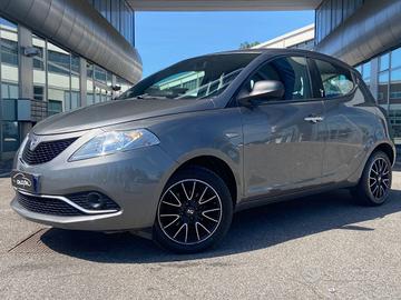 LANCIA Ypsilon 1.2 69 CV 5P. Silver
