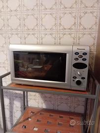 Forno microonde (no piatto)
