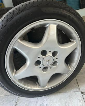 Quattro cerchi Mercedes 17” gommati