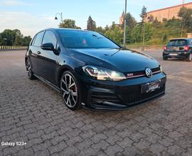 Volkswagen Golf 2.0 TSI GTI DSG