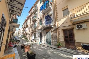 APPARTAMENTO A POCHI PASSI DAL TEATRO MASSIMO