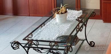 tavolo in ferro battuto 