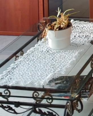 tavolo in ferro battuto 