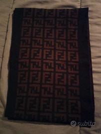 sciarpa Fendi originale nuova 