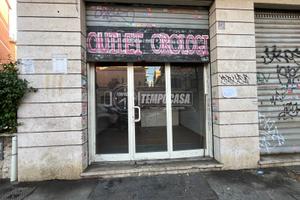 Negozio a Roma Via genzano 2 locali