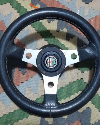 Volante d'epoca LUISI per Alfa Romeo GT + Mozzo