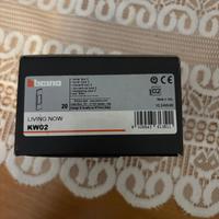 Bticino living now cover tipo 02 colore bianco