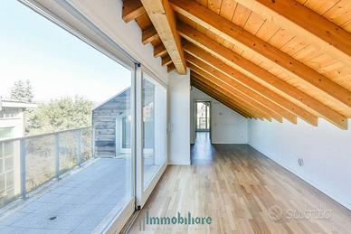 Attico / Mansarda di 155 m² con 5 locali e box aut