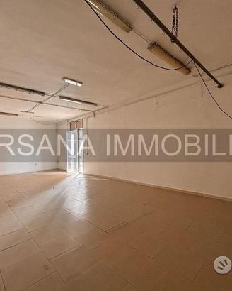 Locale commerciale 100mq