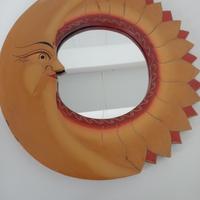 specchio con cornice in legno