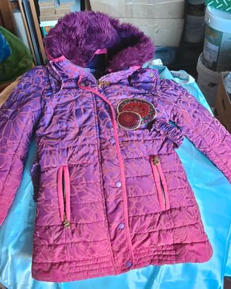 piumino marca Desigual 