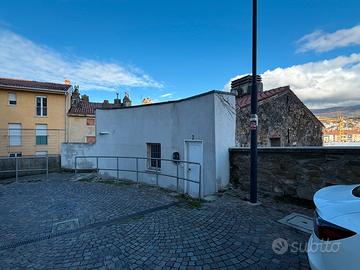 Super Attico indipendente con terrazzo