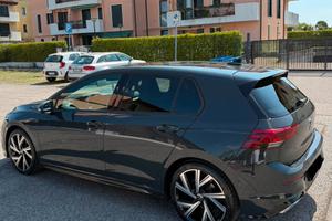 Volkswagen Golf 8 R-line 2023