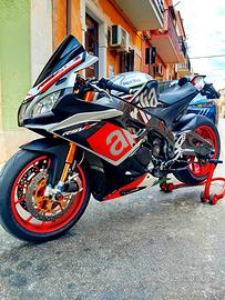 Aprilia RSV4 RF 