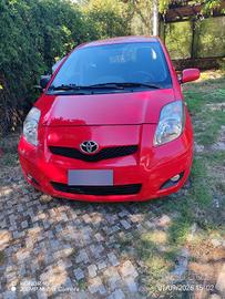 Toyota  yaris