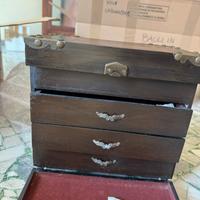 Baule in legno-scrigno