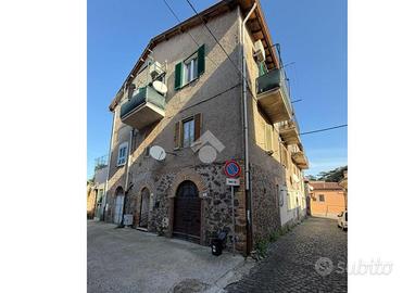 3 LOCALI A SAN CESAREO