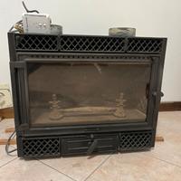 Inserto caminetto a legna ventilato canalizzabile