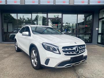 MERCEDES-BENZ GLA 200 d Automatic 4Matic Premium