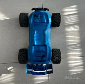 Macchina telecomandata