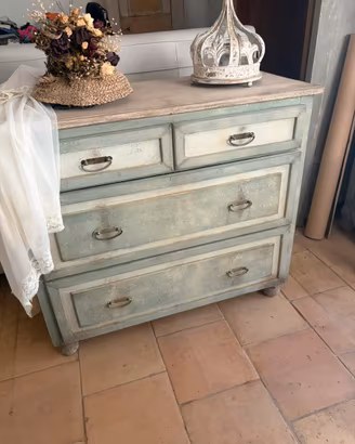 Comò d’epoca in legno massello-patina artigianale